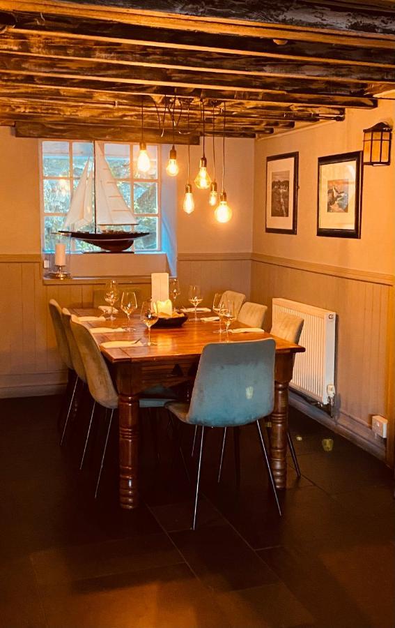 Gazelle Hotel Menai Bridge Eksteriør billede